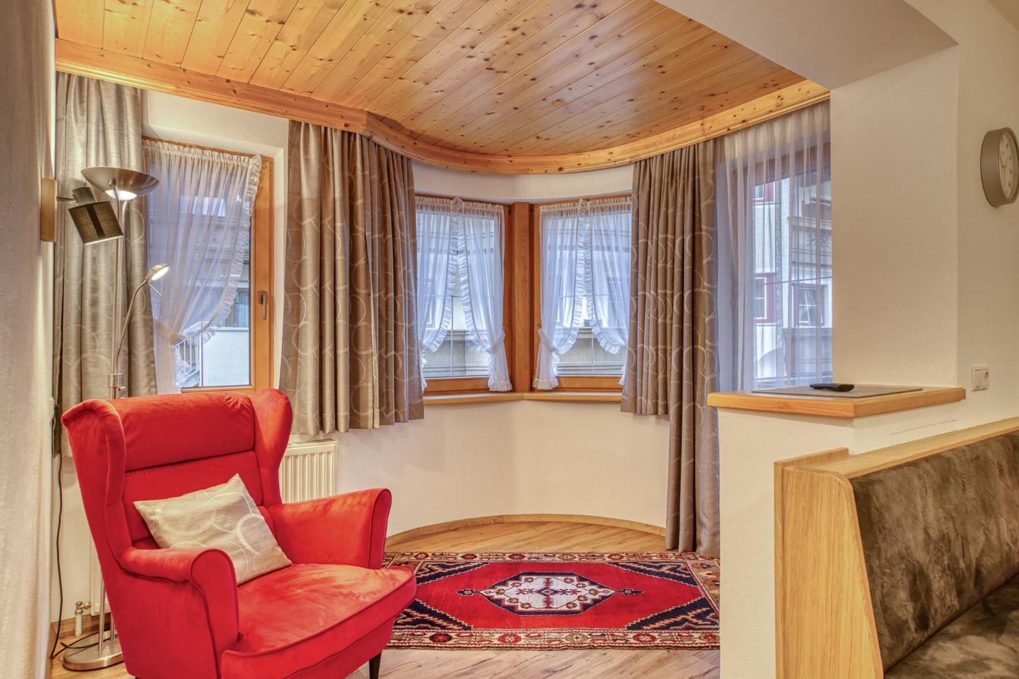 Alpenrose Tux Apartment ภายนอก รูปภาพ
