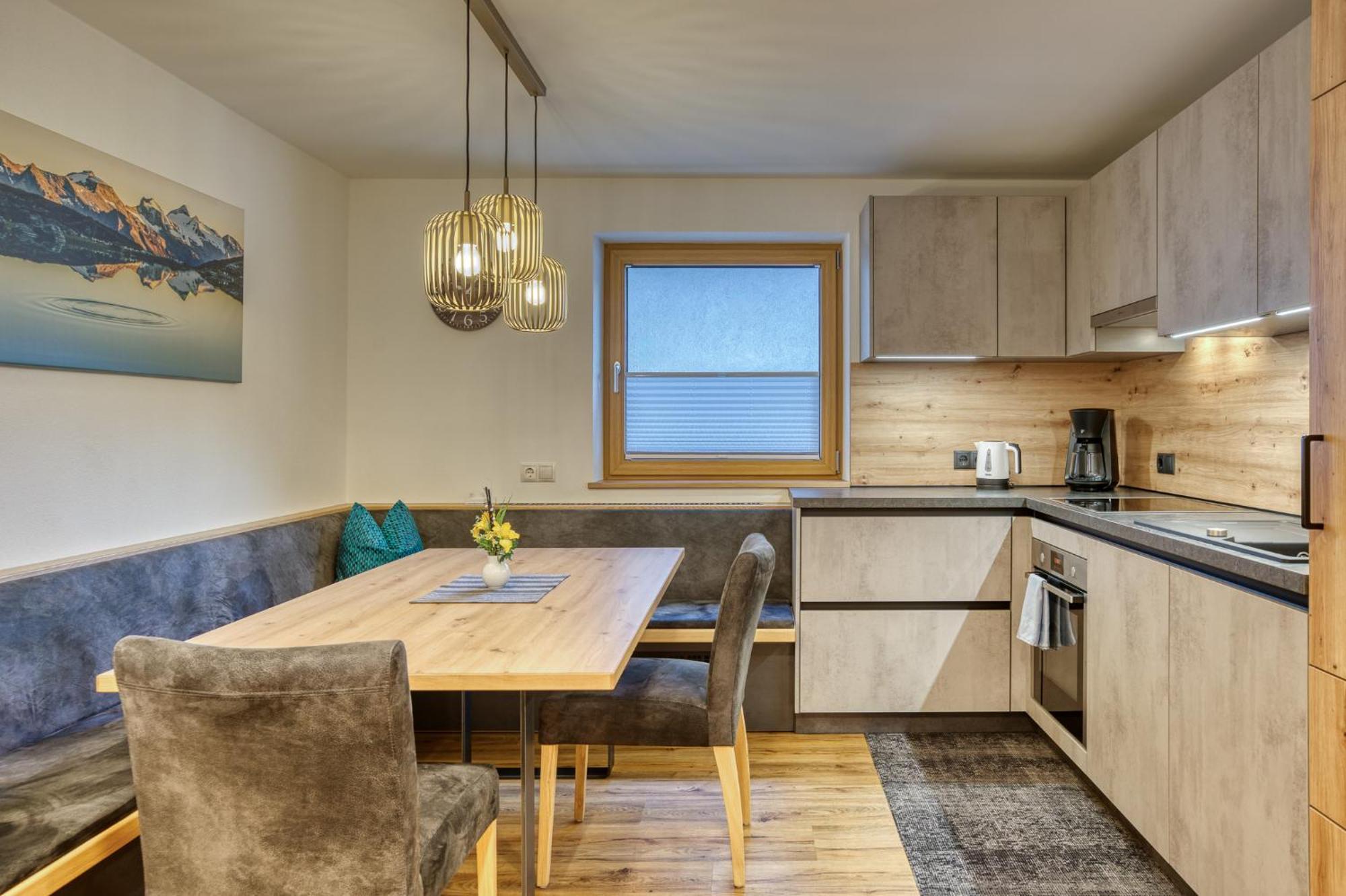 Alpenrose Tux Apartment ภายนอก รูปภาพ