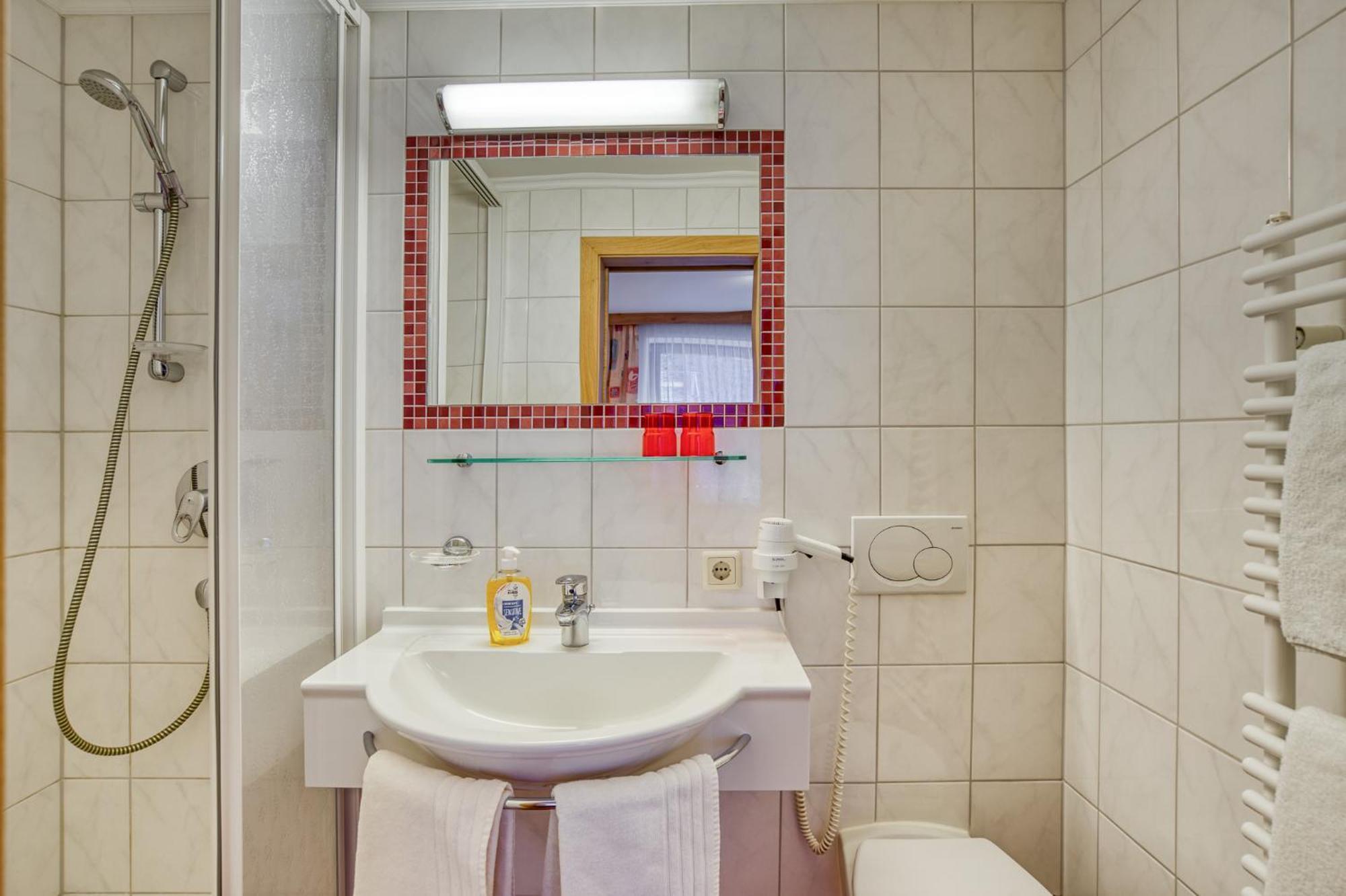 Alpenrose Tux Apartment ภายนอก รูปภาพ