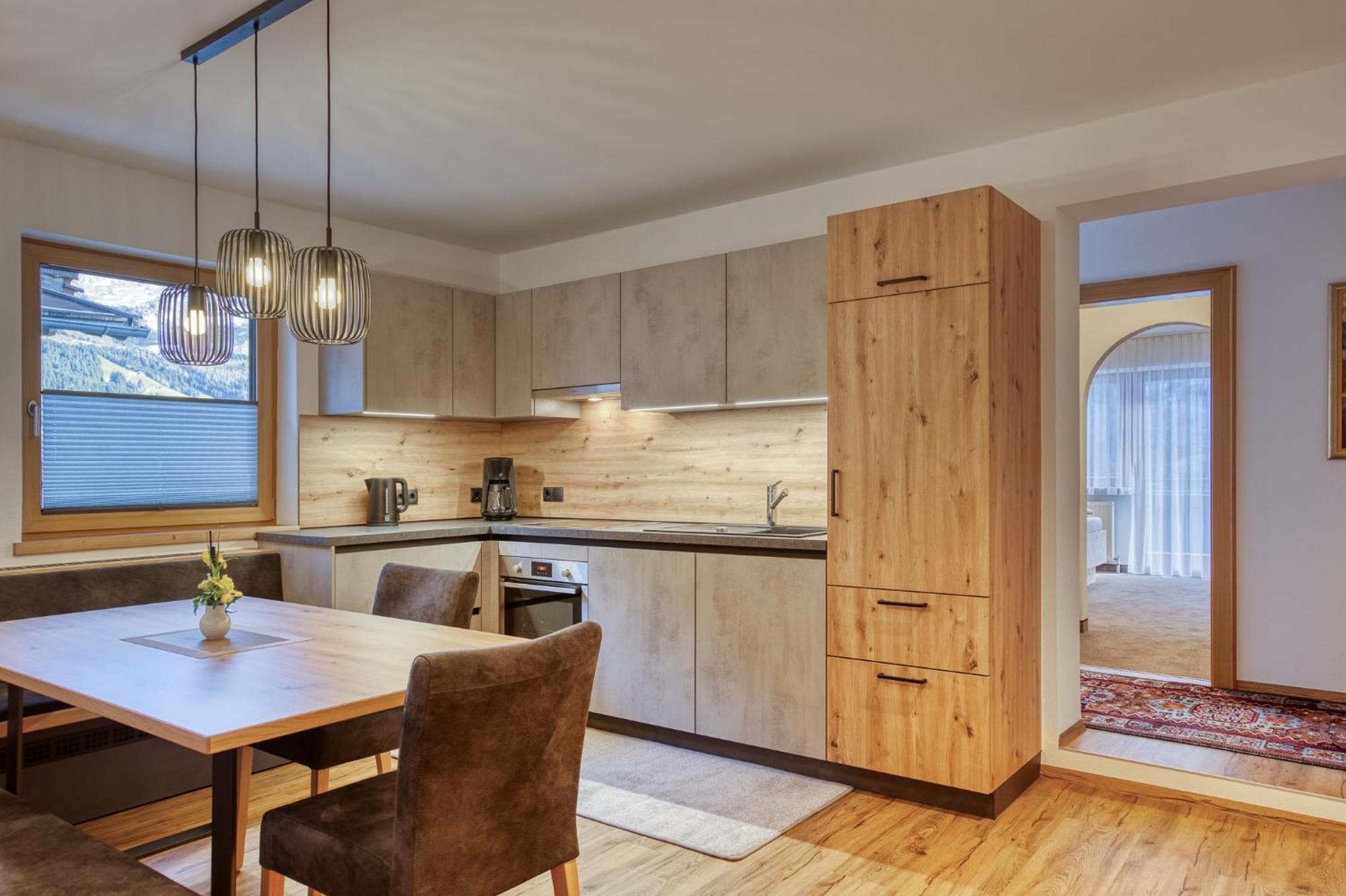 Alpenrose Tux Apartment ภายนอก รูปภาพ