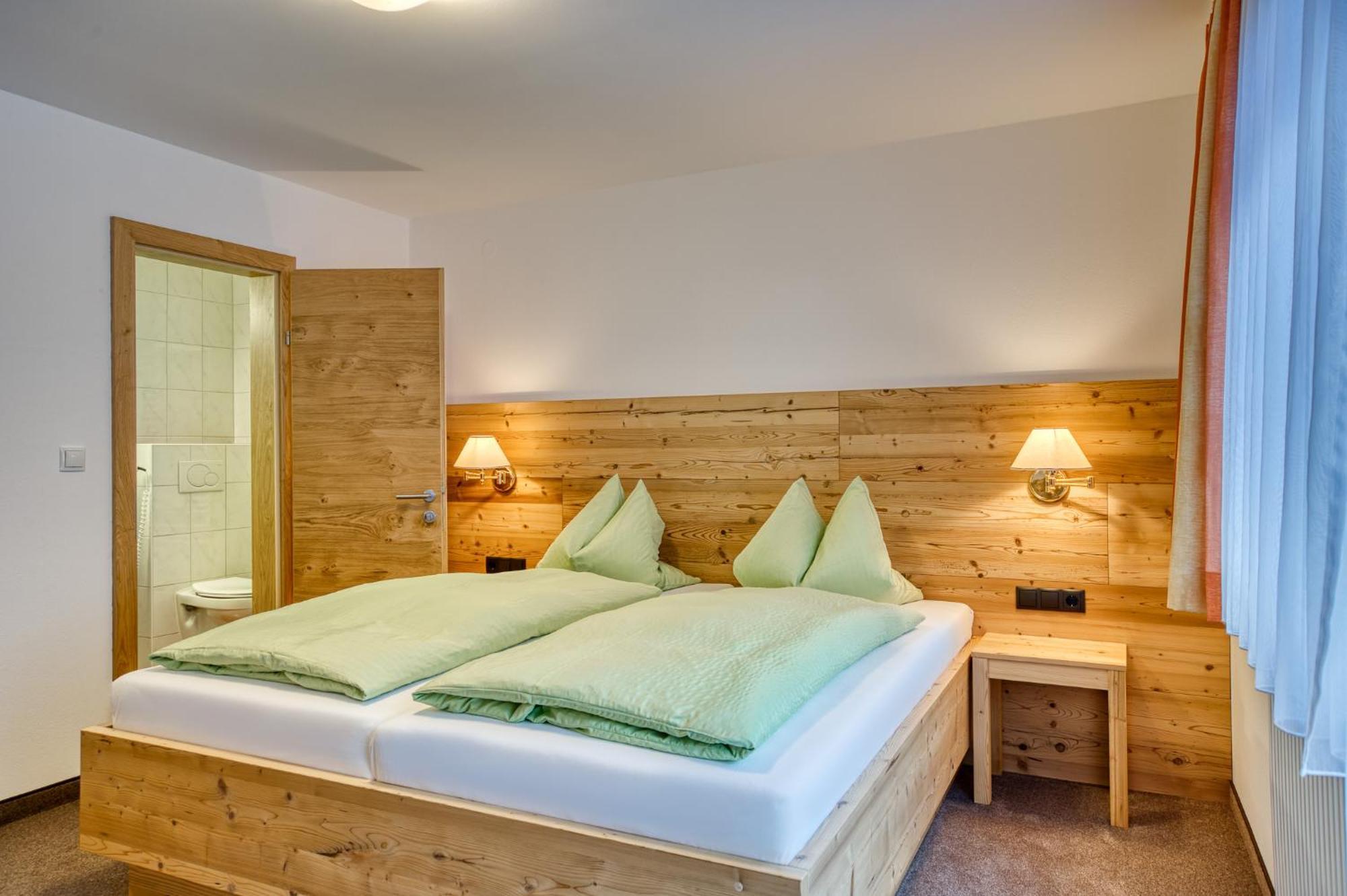 Alpenrose Tux Apartment ภายนอก รูปภาพ