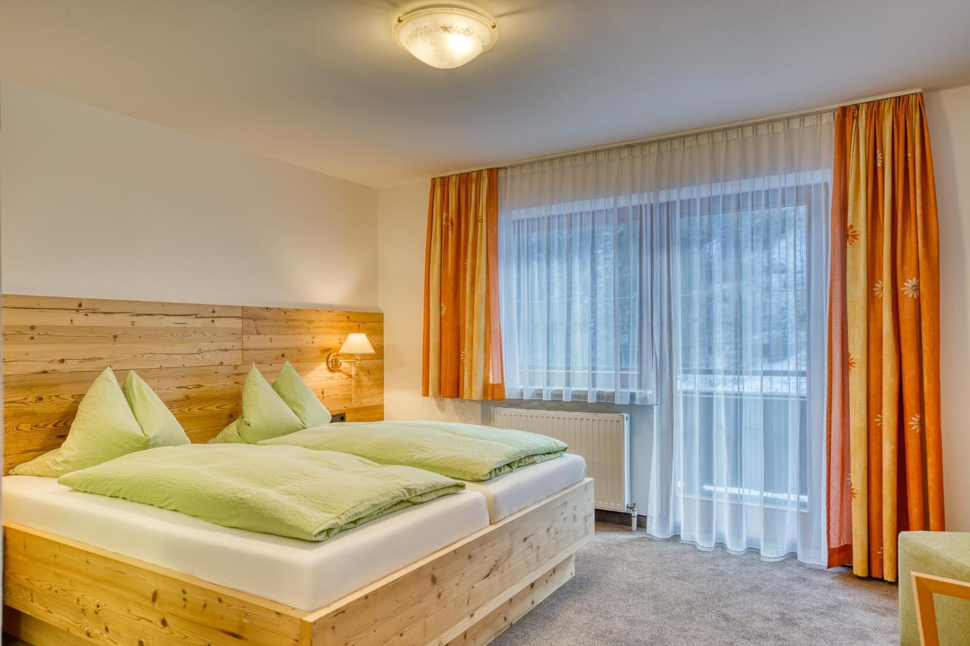 Alpenrose Tux Apartment ภายนอก รูปภาพ