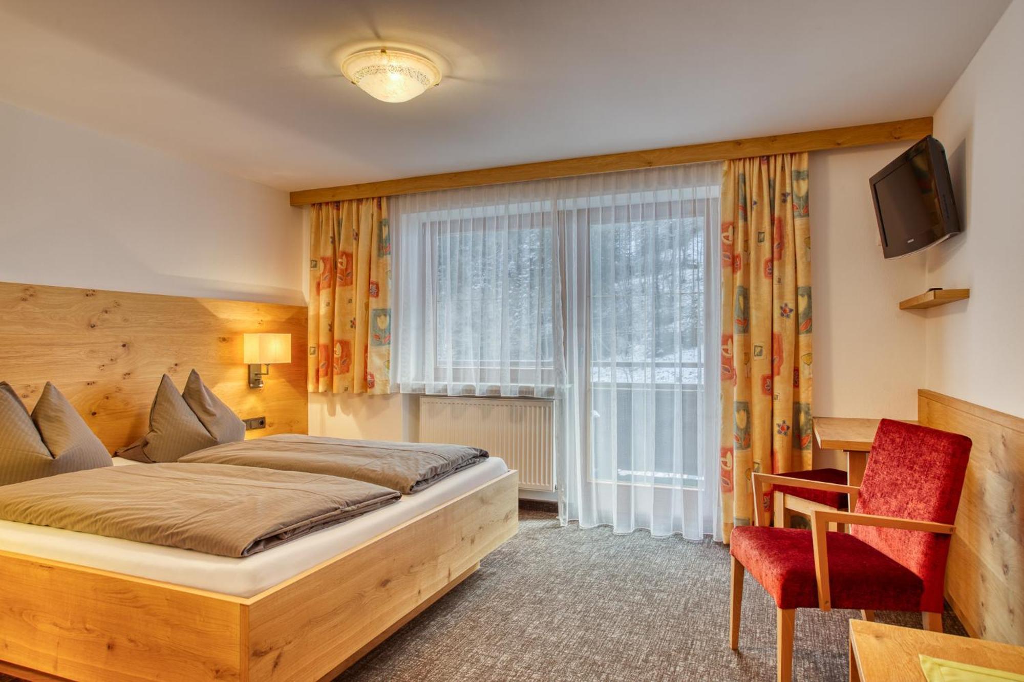 Alpenrose Tux Apartment ภายนอก รูปภาพ